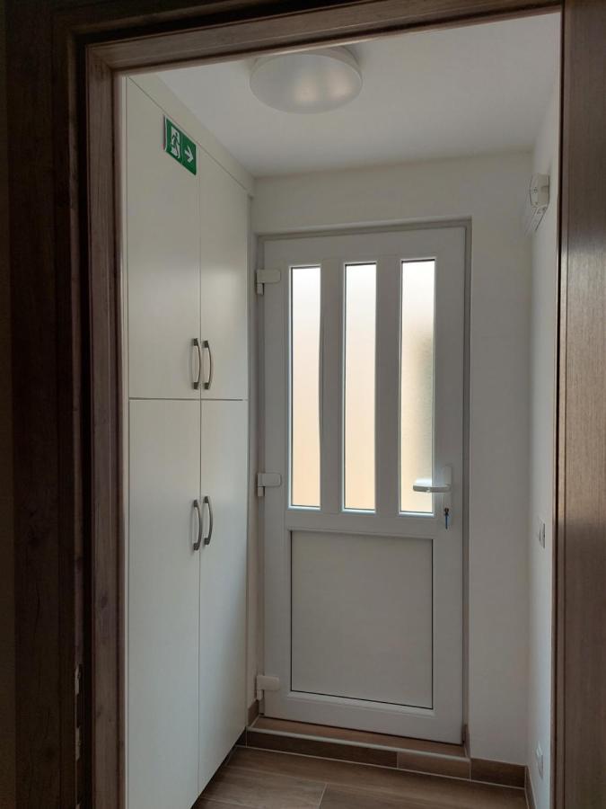 Apartmani Antonia Račišće Exteriör bild
