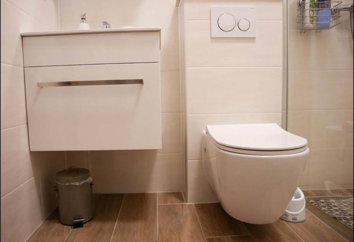 Apartmani Antonia Račišće Exteriör bild