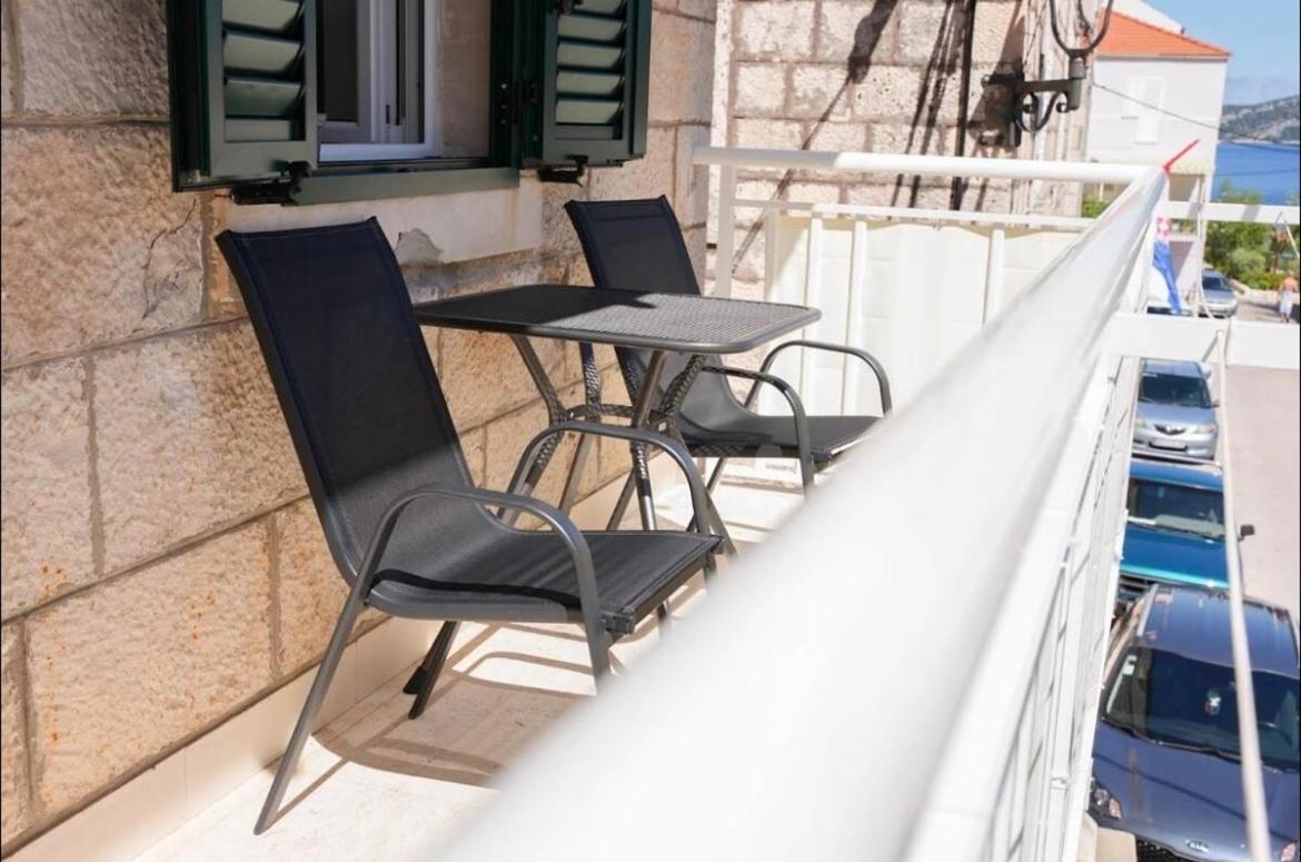 Apartmani Antonia Račišće Exteriör bild